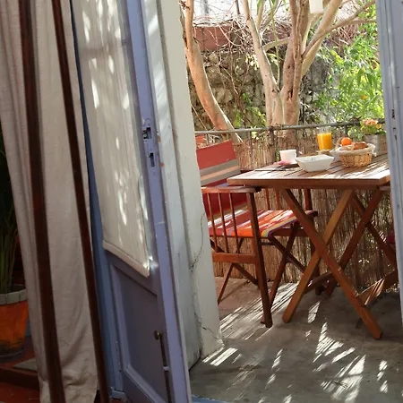 Des Arceaux Hotel 3*