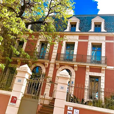 Des Arceaux 3* Montpellier