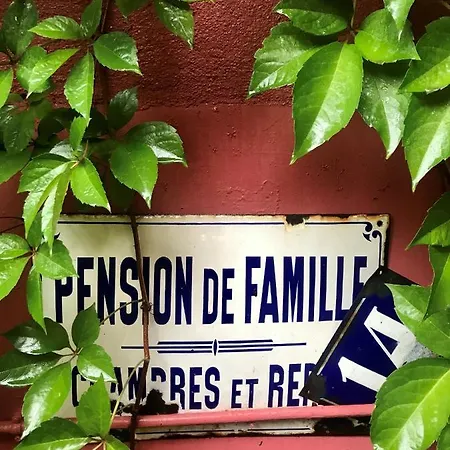 Des Arceaux Hotell 3*