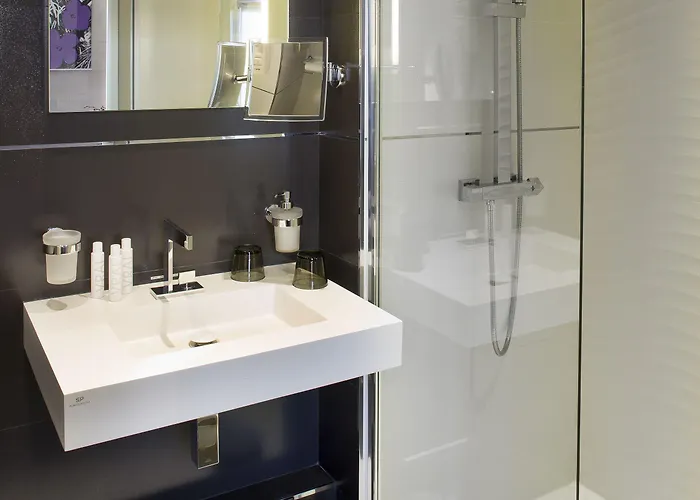 Des Arceaux 3* Montpellier