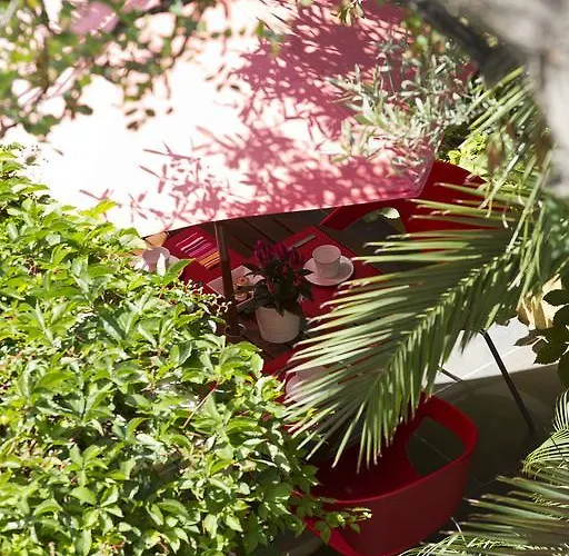 Des Arceaux 3* Montpellier