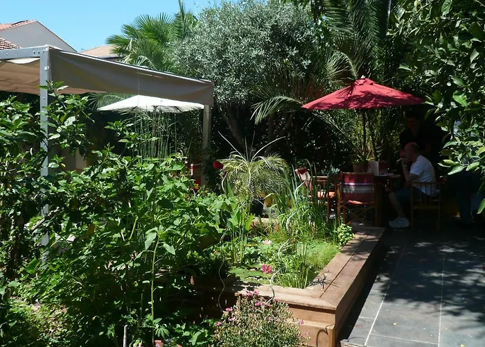 Des Arceaux Hotel 3*