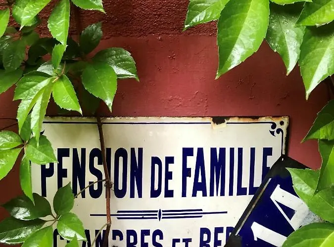 Des Arceaux Hotel 3*